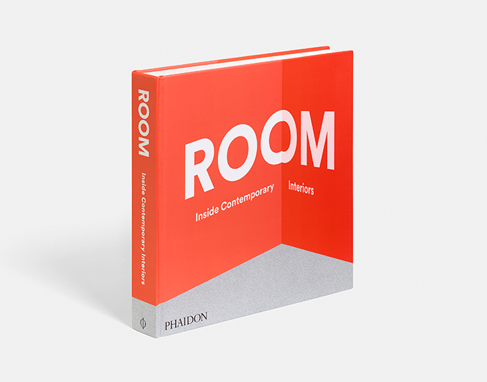 Room 700px